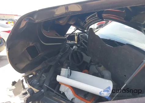 2022 Chevrolet Silverado 1500 2Wd Short Bed Lt from USA, damaged, VIN 2GCPACED8N1512111